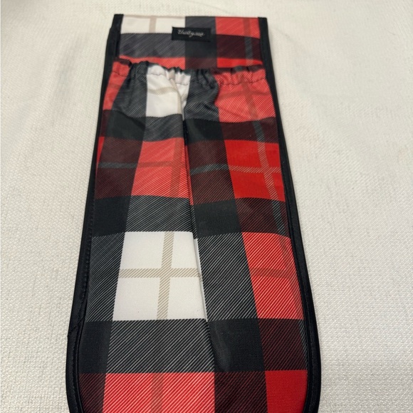 Thirty One Other - Thirty One Flat Iron Thermal Travel Case - Red/White/Black Plaid